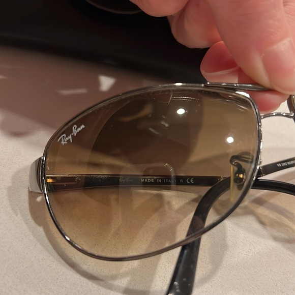 Rayban Men’s Sunglasses - Picture 3 of 10